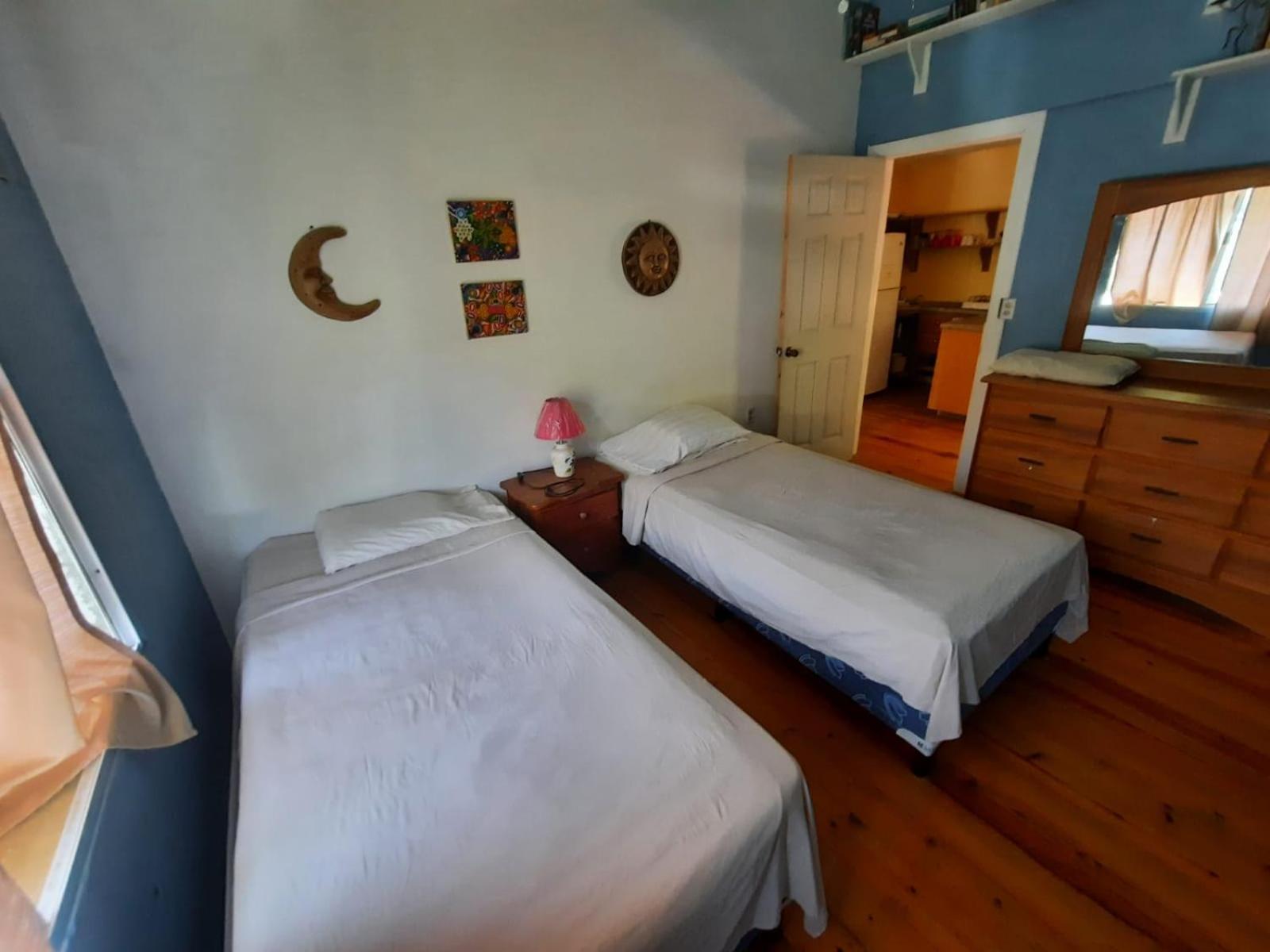 Roatan Backpackers' Hostel Sandy Bay Exteriér fotografie