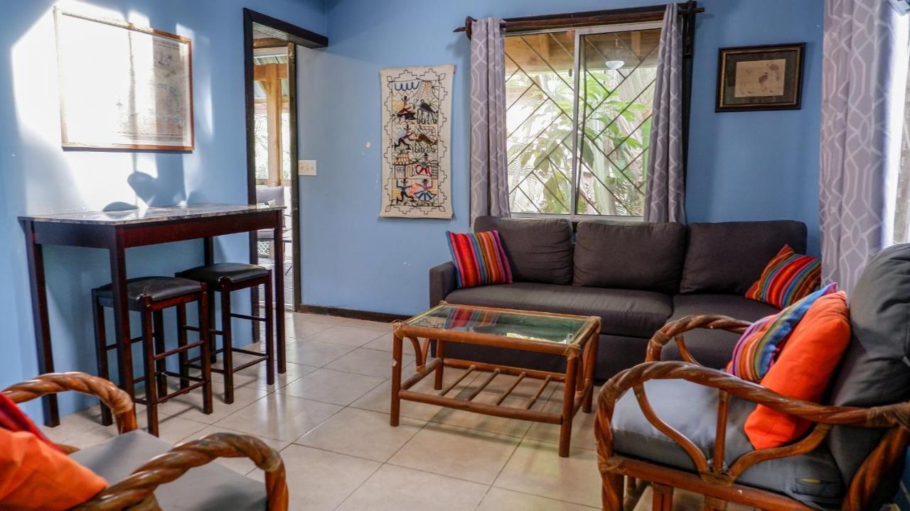 Roatan Backpackers' Hostel Sandy Bay Exteriér fotografie